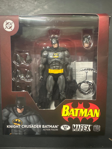 Open Box**MAFEX Batman Knight Crusader Batman (Black Ver.) 270