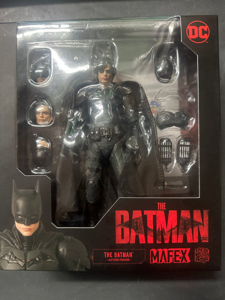 Open Box**MAFEX The Batman (The Batman 2022) 188 Action Figure