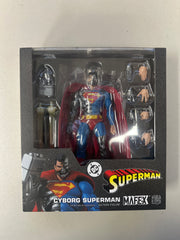 **Open Box**MAFEX Cyborg Superman (Return of Superman) Action Figure