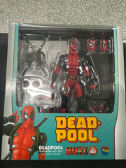 **Open Box**MAFEX Marvel Deadpool Gurihiru Art Version Action Figure